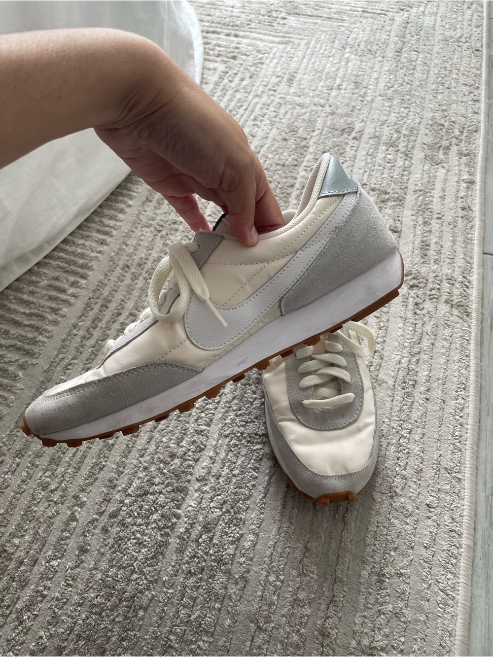 Nike Daybreak 'White Gum' Sneakers - Picture 5 of 10